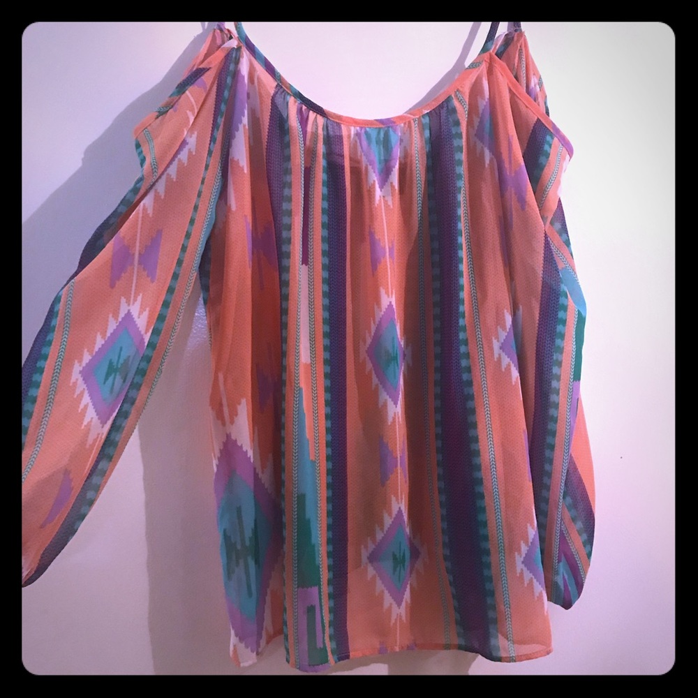 Super cute Aztec off the shoulder top.